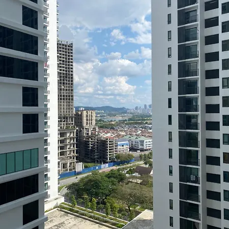 Edumetro Apartment,Subang Jaya By Fieza Exterior photo