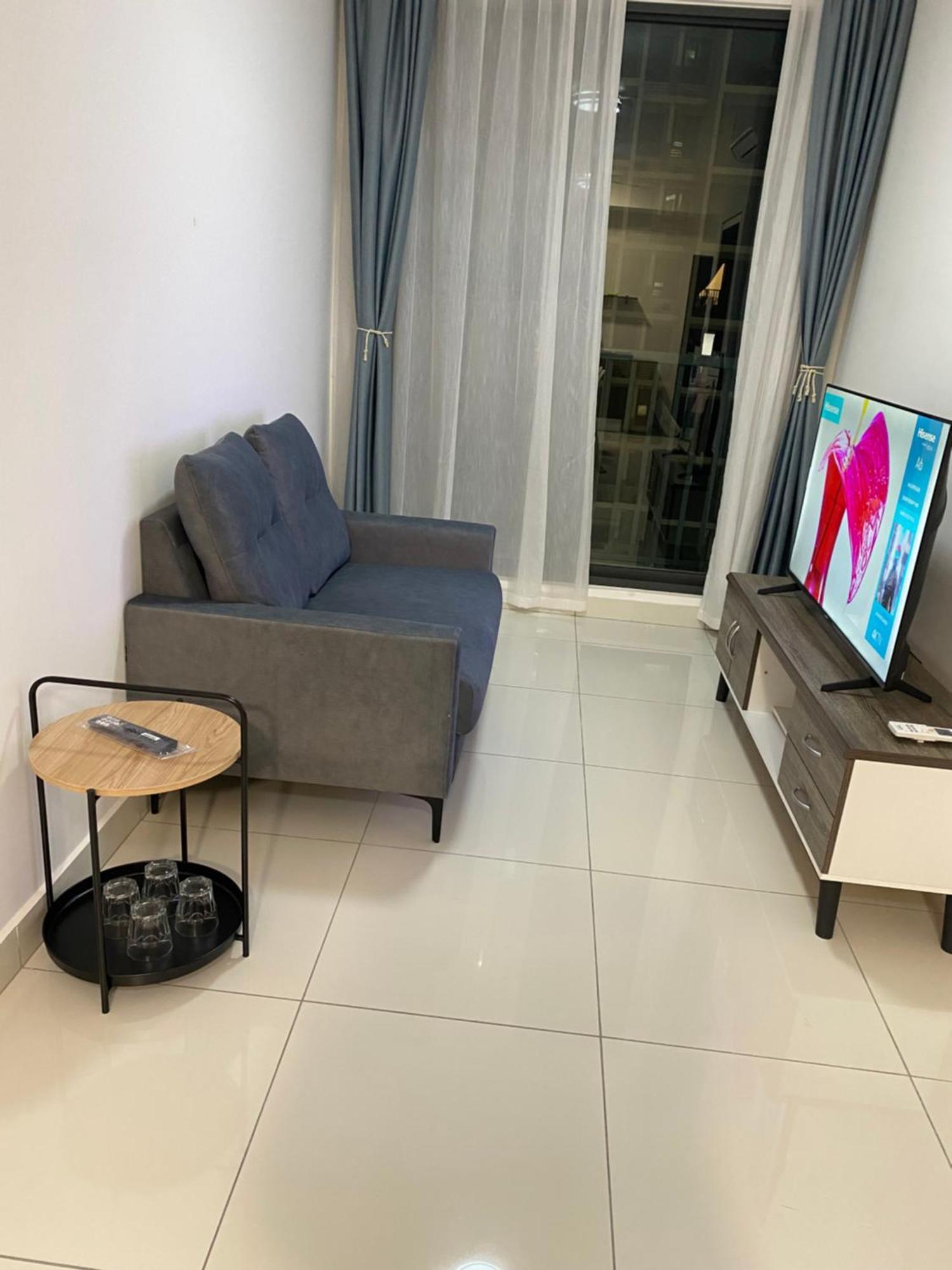 Edumetro Apartment,subang Jaya By Fieza Subang Jaya